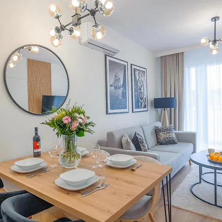 White A319 - Perlowa Przystan-holiday *